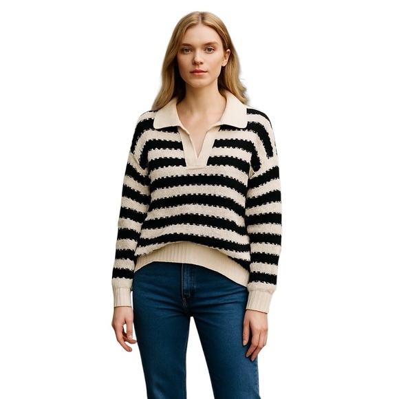 Blue Blush White Black Sweater Open Collar V Neck women’s sz Medium - Picture 1 of 8